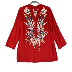 Solitaire Floral Embroidered Roll Tab Popover Tunic Size M Red